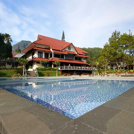 Kusuma Agrowisata Resort & Convention Маланг Екстер'єр фото